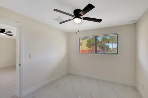 2016 Avenue S Riviera Beach FL 33404