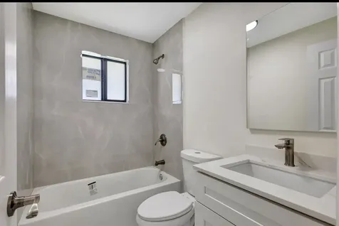 2016 Avenue S Riviera Beach FL 33404