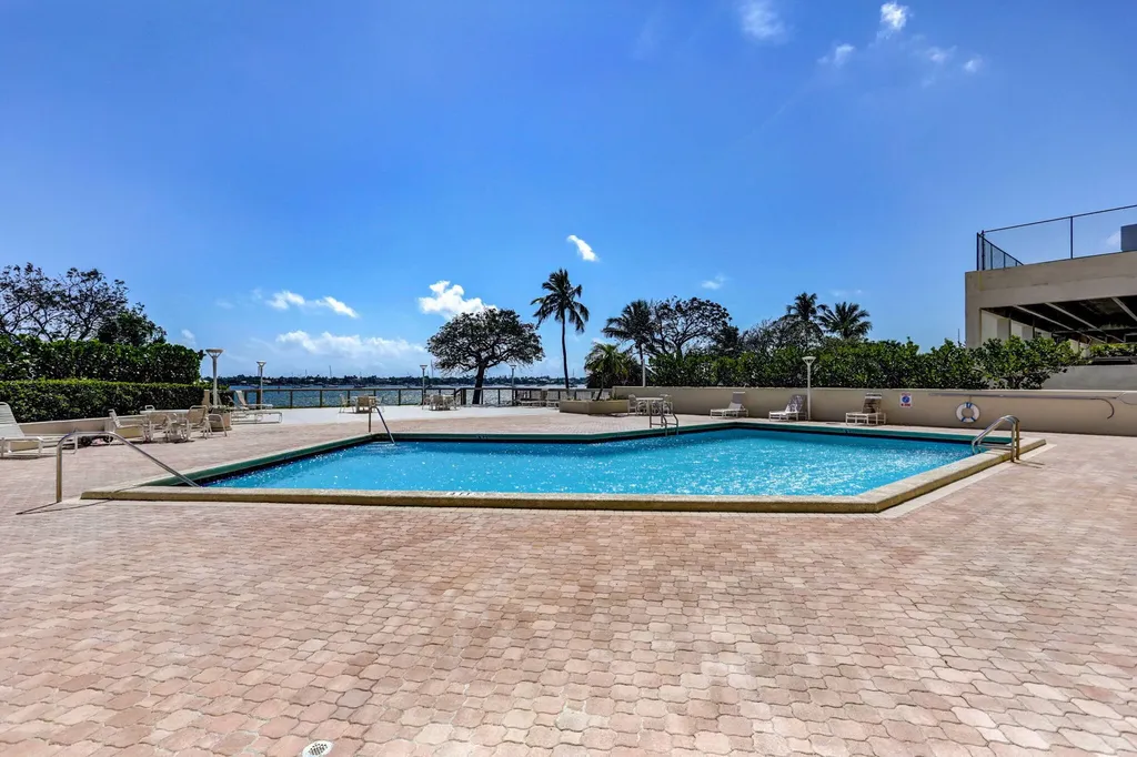 5600 N Flagler Drive West Palm Beach FL 33407