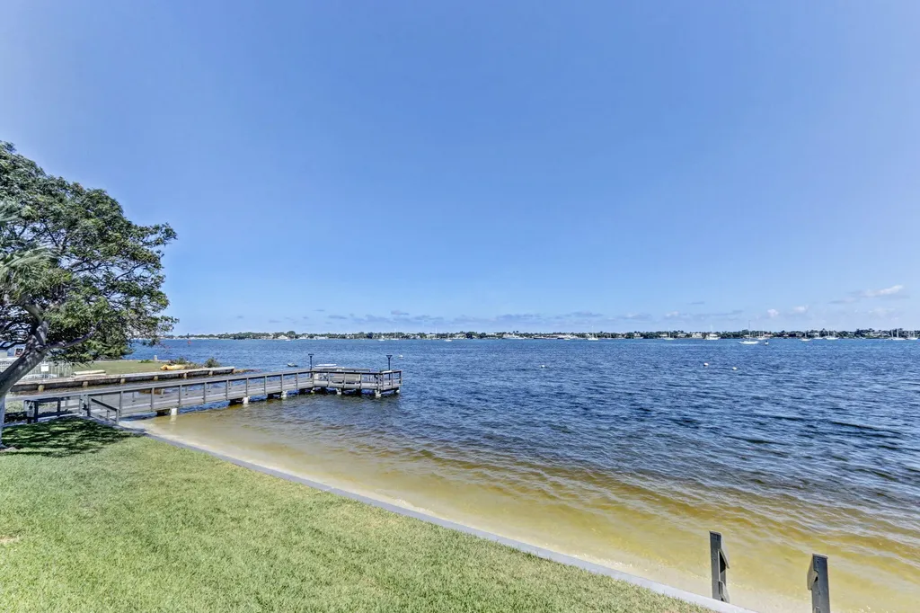 5600 N Flagler Drive West Palm Beach FL 33407
