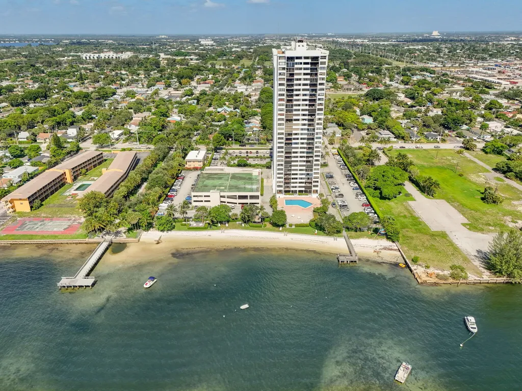 5600 N Flagler Drive West Palm Beach FL 33407