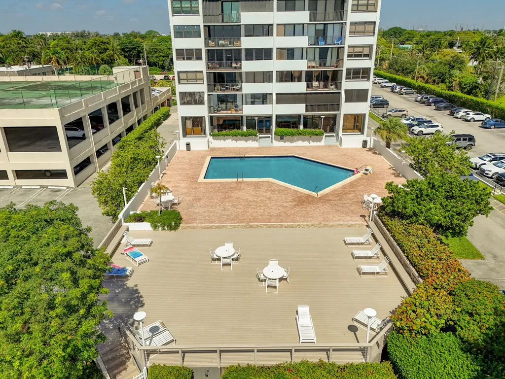 5600 N Flagler Drive West Palm Beach FL 33407