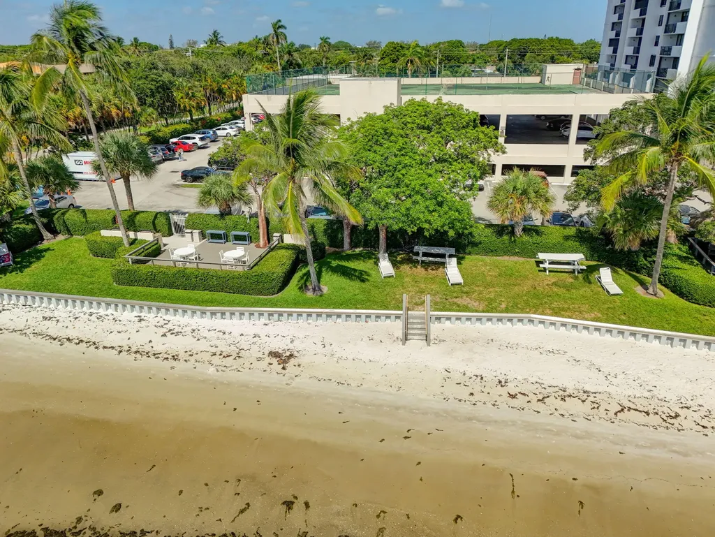 5600 N Flagler Drive West Palm Beach FL 33407