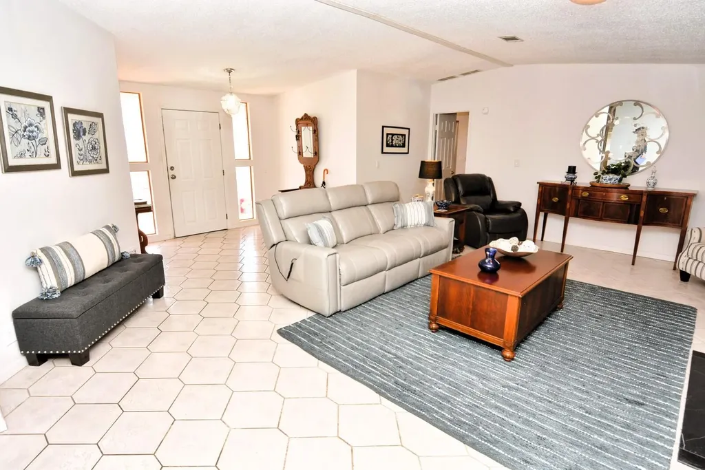 3342 Ironwood Avenue Port St Lucie FL 34952