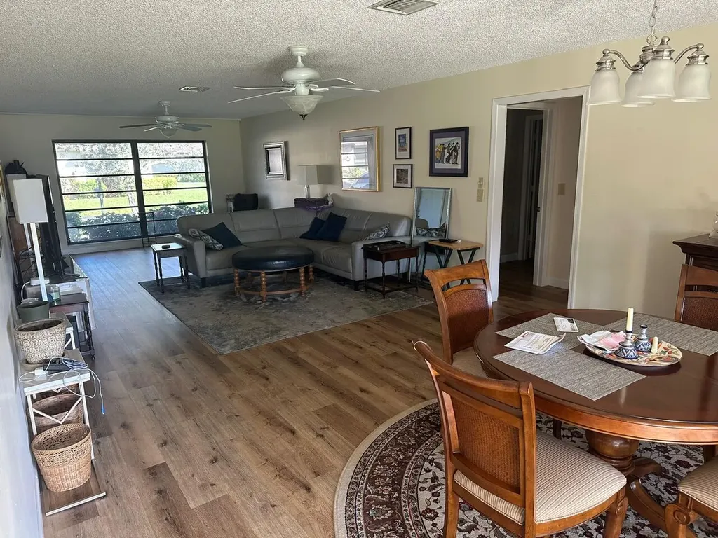 4800 Quailwood Drive Boynton Beach FL 33436