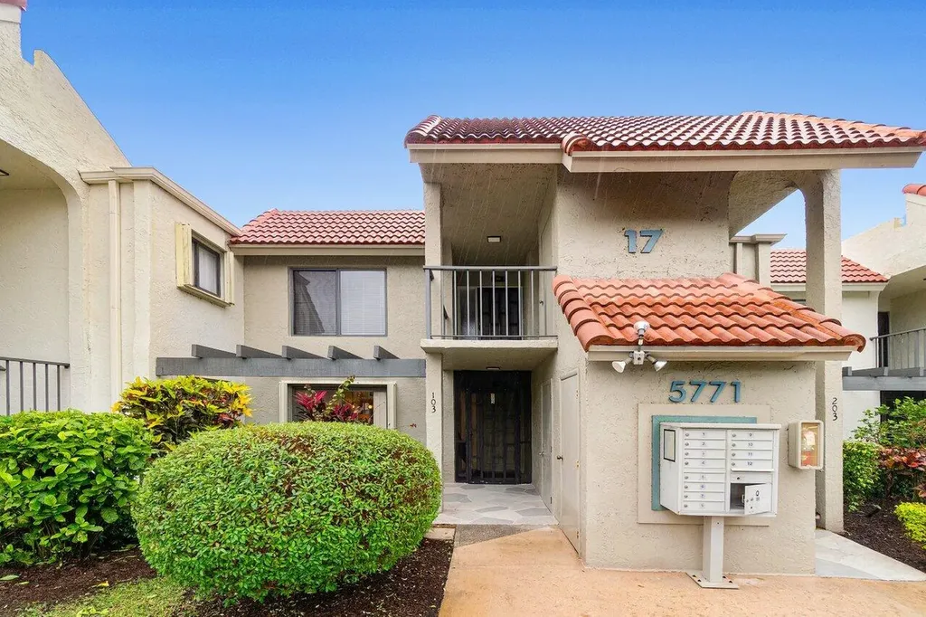 5771 Fairway Park Court Boynton Beach FL 33437
