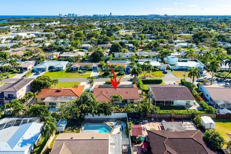 451 NE 25th Terrace Boca Raton FL 33431