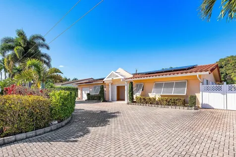 451 NE 25th Terrace Boca Raton FL 33431