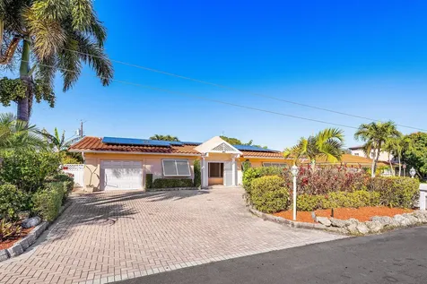 451 NE 25th Terrace Boca Raton FL 33431