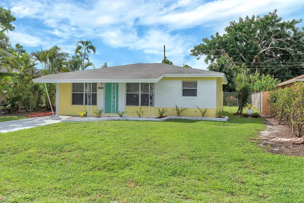 4882 Jefferson Road Delray Beach FL 33445