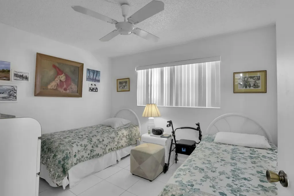 2751 E Sunrise Lakes Drive Sunrise FL 33322
