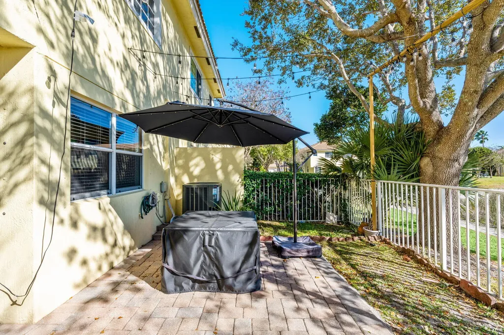 948 Imperial Lake Road West Palm Beach FL 33413