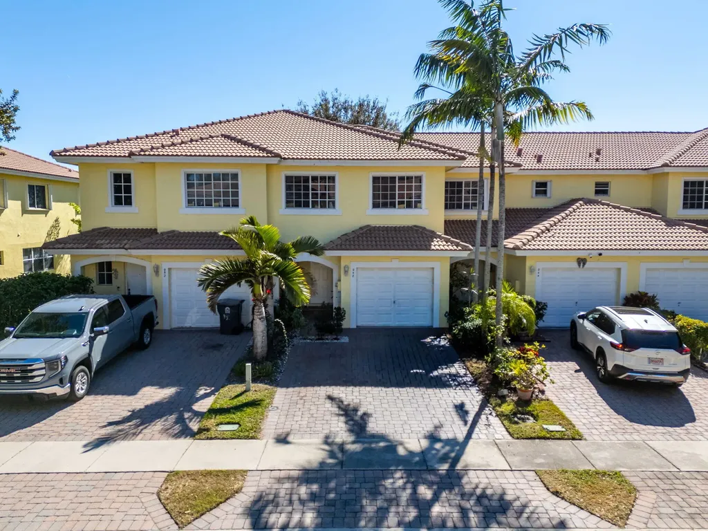 948 Imperial Lake Road West Palm Beach FL 33413