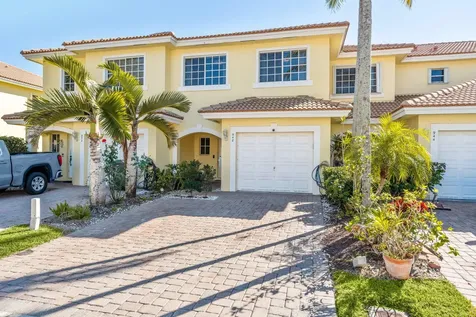 948 Imperial Lake Road West Palm Beach FL 33413