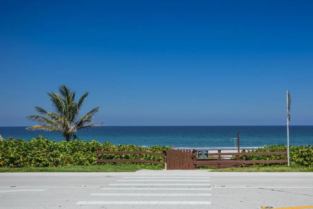 2871 N Ocean Boulevard Boca Raton FL 33431