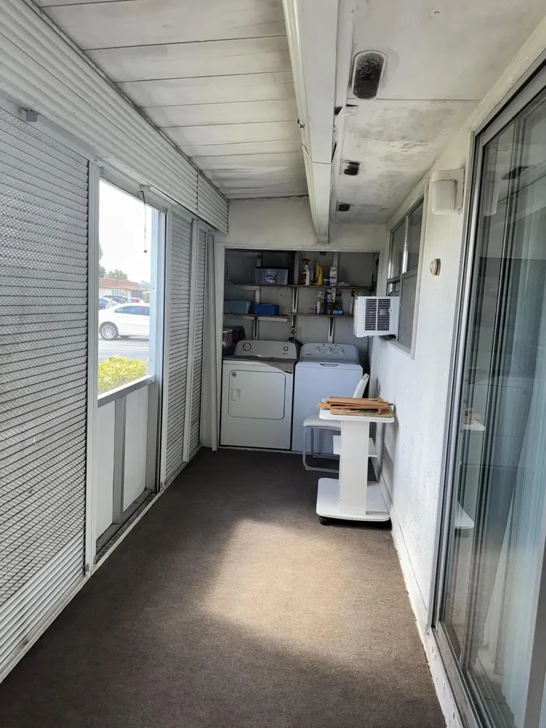 277 Seville L Delray Beach FL 33446