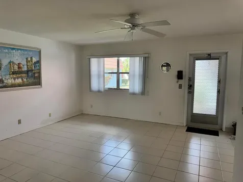 277 Seville L Delray Beach FL 33446
