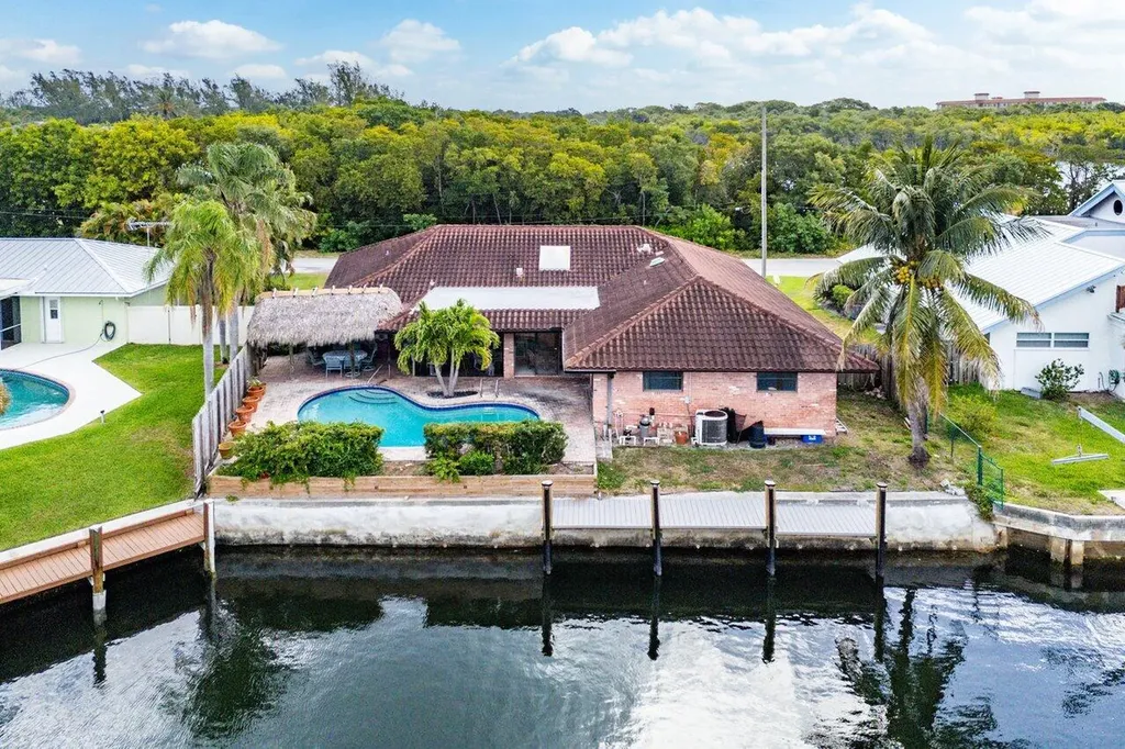 3163 NE 8th Avenue Boca Raton FL 33431