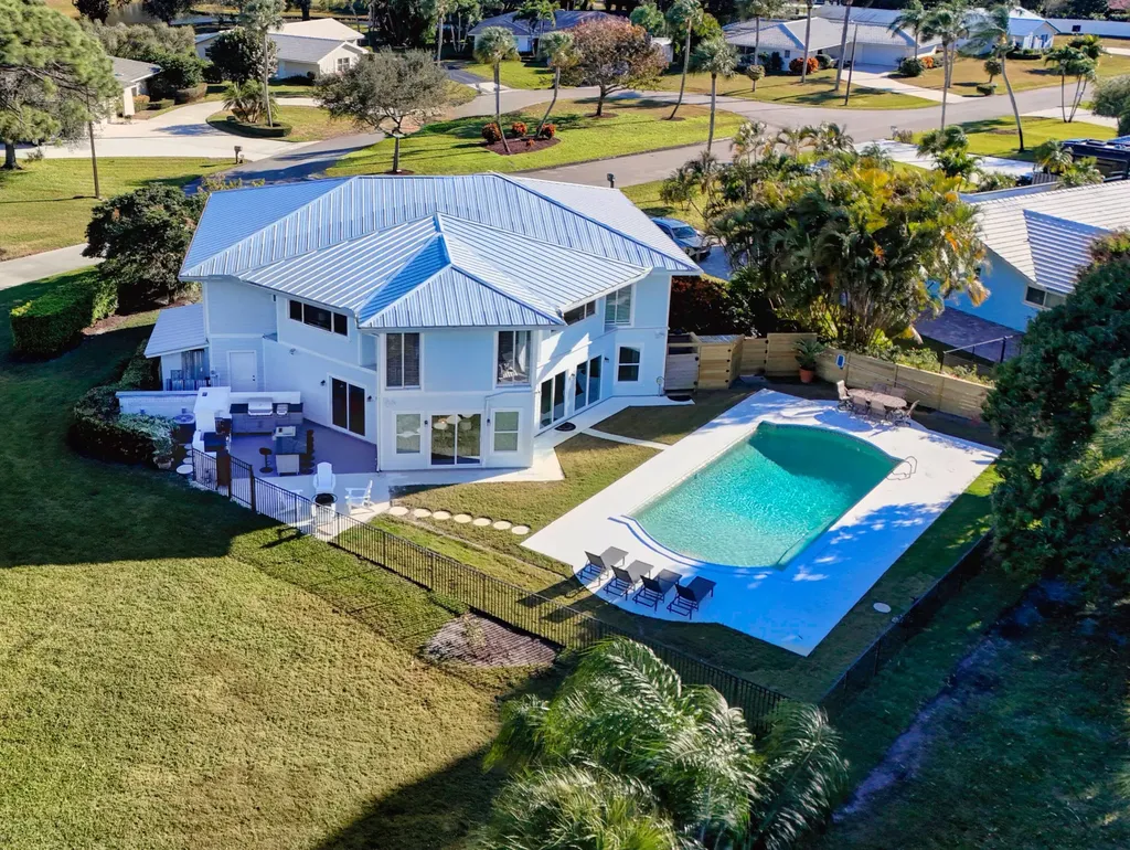 10355 Seagrape Way Palm Beach Gardens FL 33418