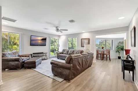 10355 Seagrape Way Palm Beach Gardens FL 33418
