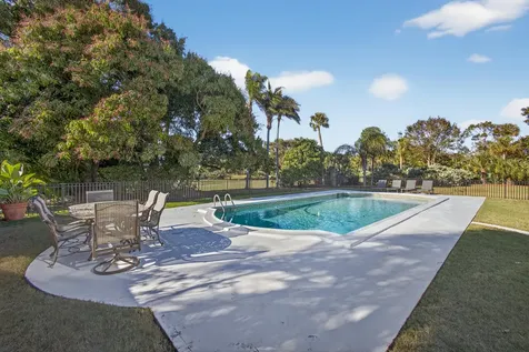 10355 Seagrape Way Palm Beach Gardens FL 33418