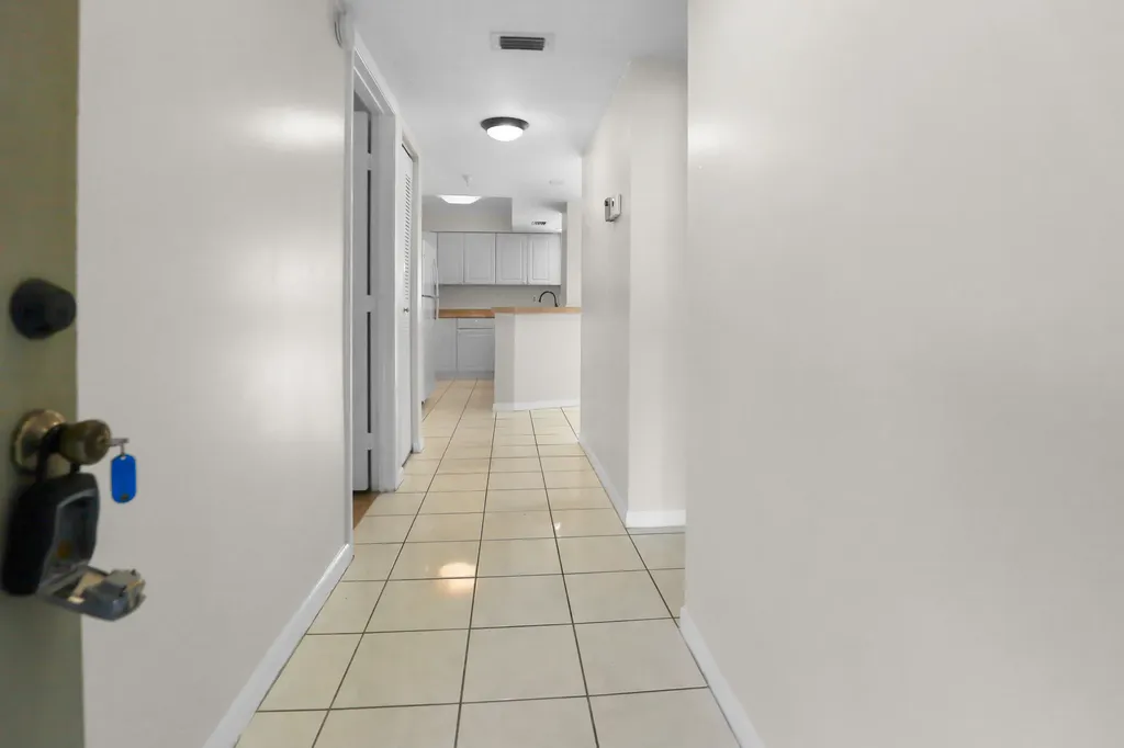 2112 S Cypress Bend Drive Pompano Beach FL 33069