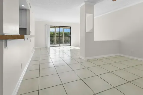2112 S Cypress Bend Drive Pompano Beach FL 33069
