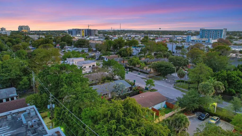 934 NW 4th Avenue Fort Lauderdale FL 33311