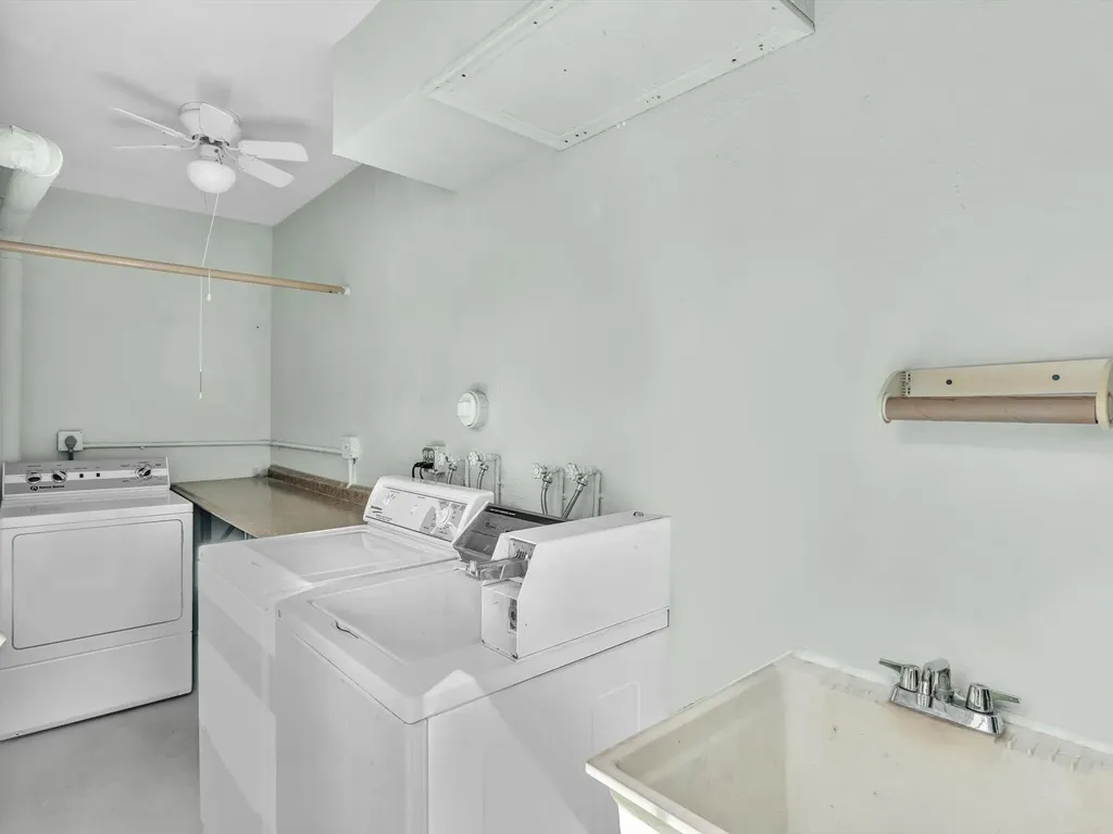 2542 S Federal Highway Boynton Beach FL 33435