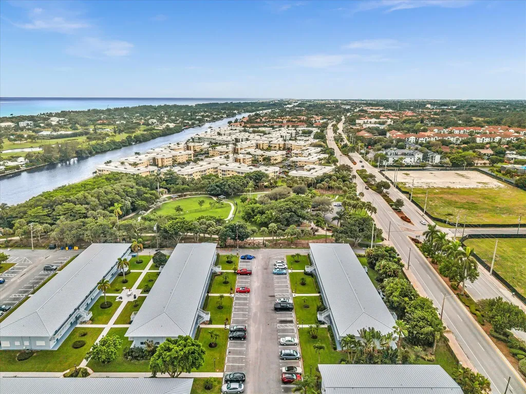 2542 S Federal Highway Boynton Beach FL 33435