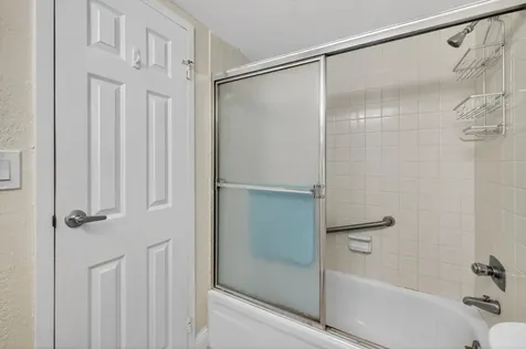4850 NW 29 Court Lauderdale Lakes FL 33313