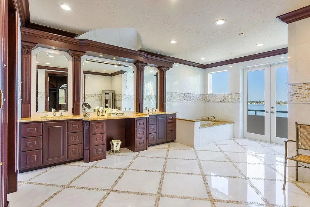 1880 S Ocean Boulevard Manalapan FL 33462