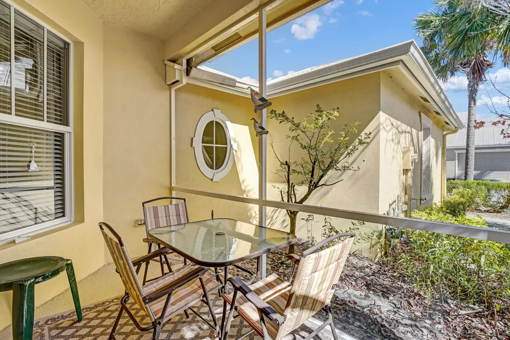 10484 SW Westlawn Boulevard Port St Lucie FL 34987