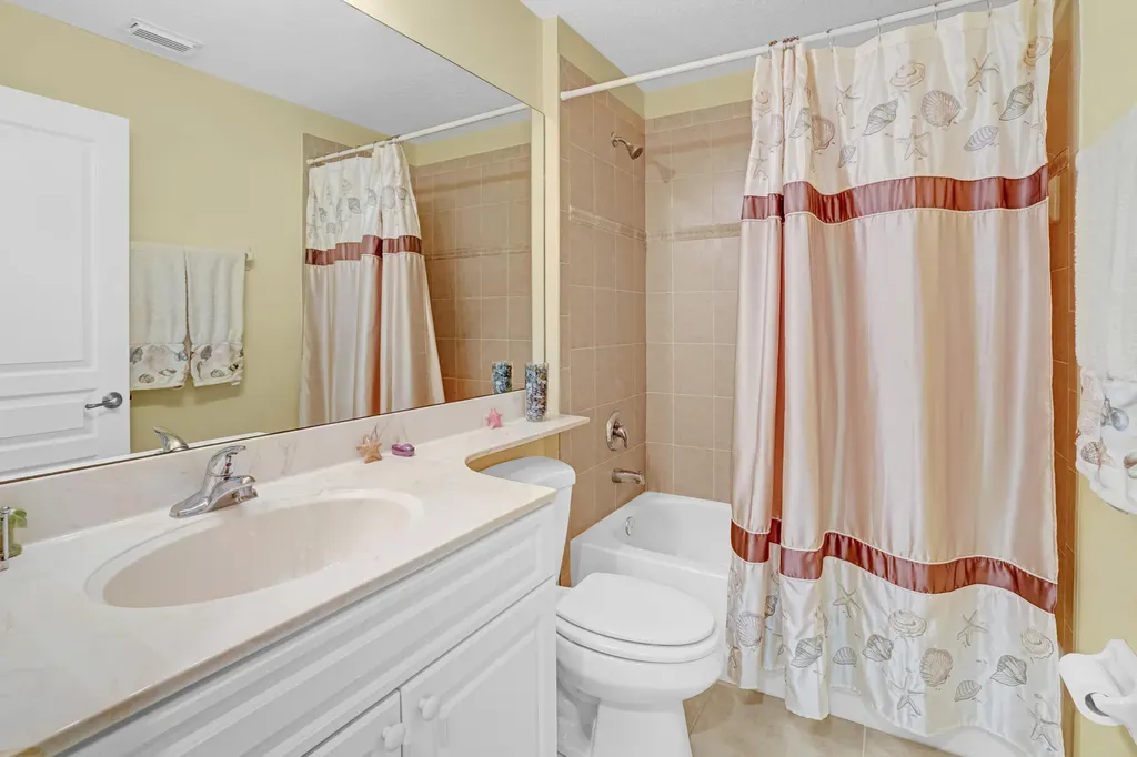 10484 SW Westlawn Boulevard Port St Lucie FL 34987