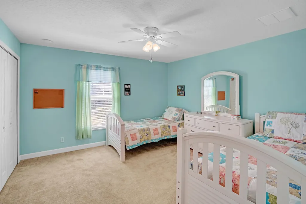 10484 SW Westlawn Boulevard Port St Lucie FL 34987