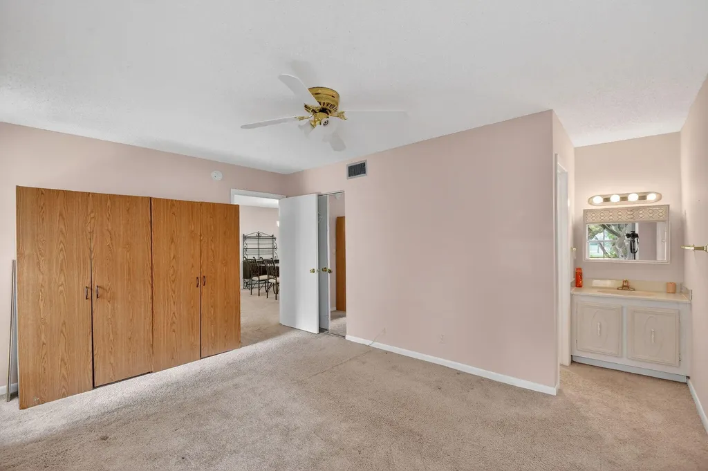742 Nantucket Circle Lake Worth FL 33467