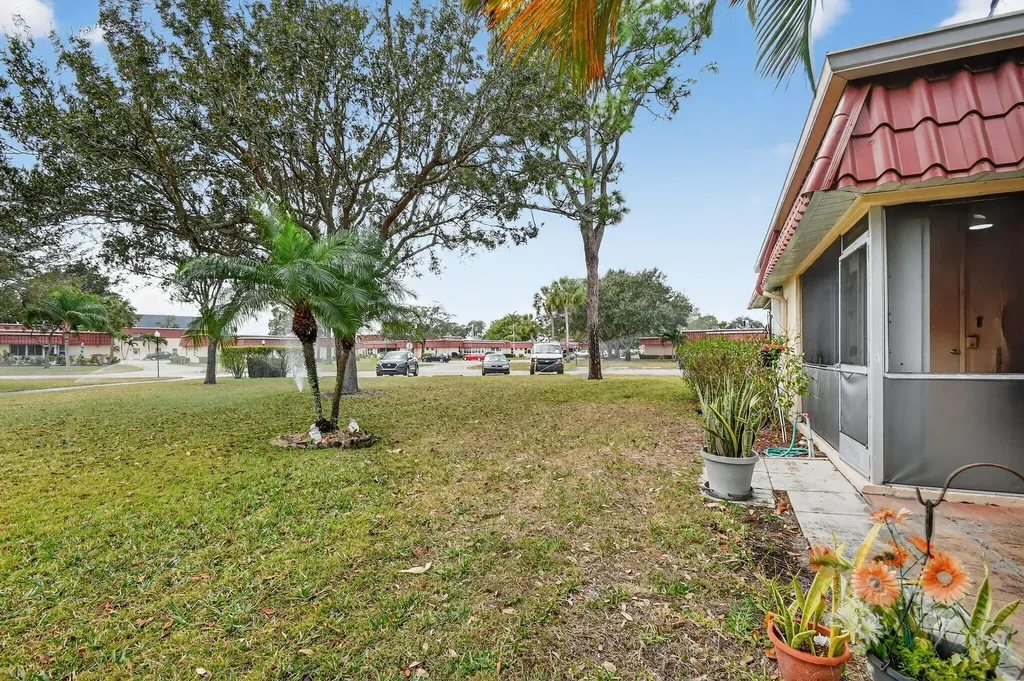 742 Nantucket Circle Lake Worth FL 33467