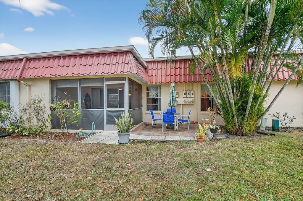 742 Nantucket Circle Lake Worth FL 33467