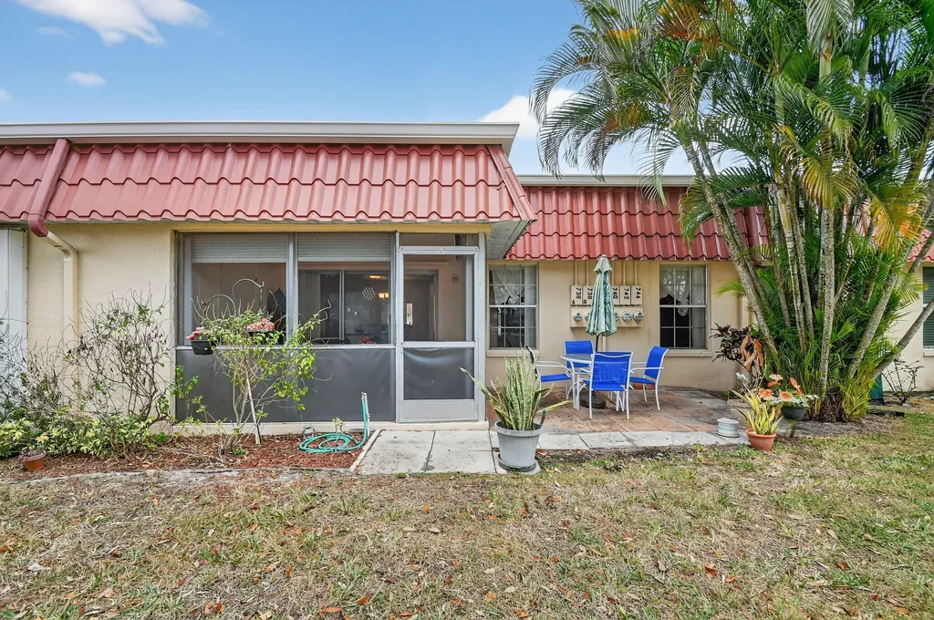 742 Nantucket Circle Lake Worth FL 33467