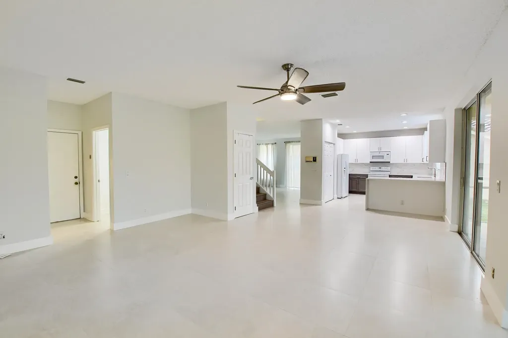 18165 Blue Lake Way Boca Raton FL 33498