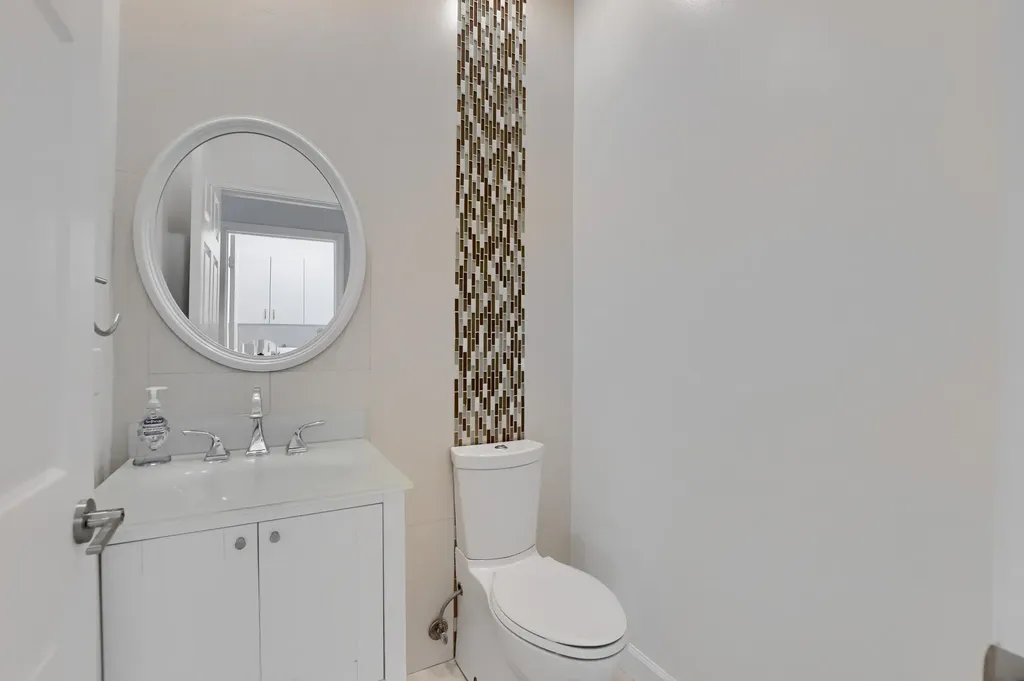18165 Blue Lake Way Boca Raton FL 33498