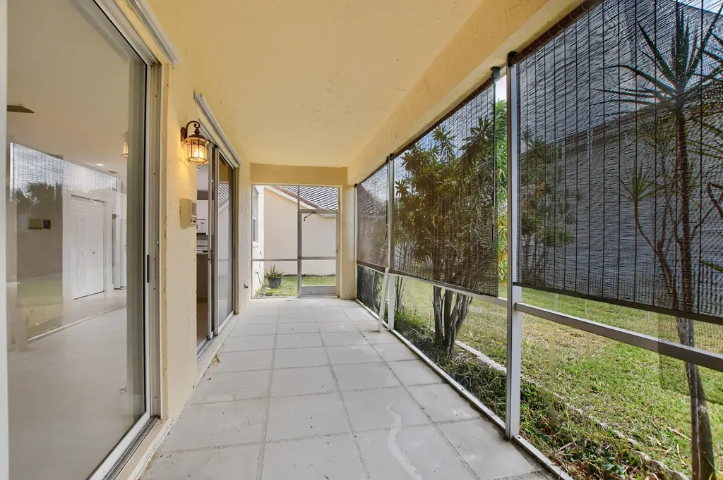 18165 Blue Lake Way Boca Raton FL 33498