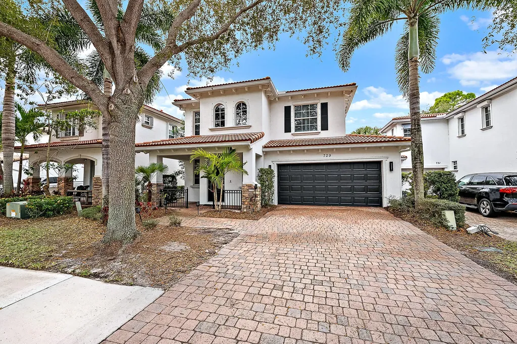 729 Duchess Court Palm Beach Gardens FL 33410