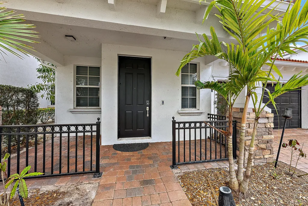 729 Duchess Court Palm Beach Gardens FL 33410