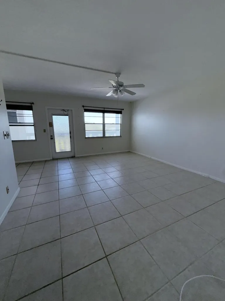 4108 Oakridge V Deerfield Beach FL 33442