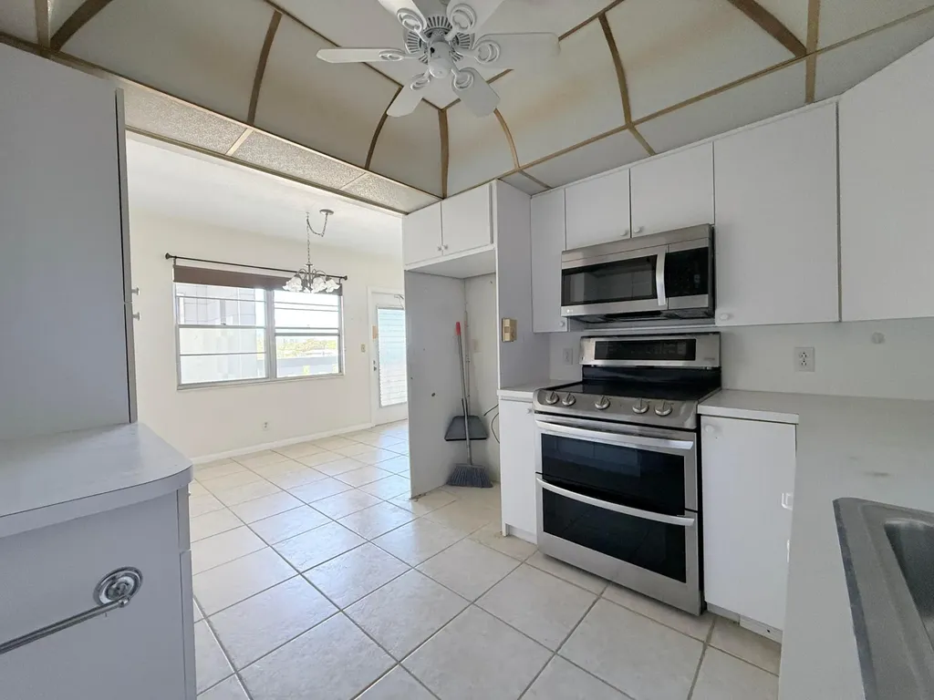 4108 Oakridge V Deerfield Beach FL 33442