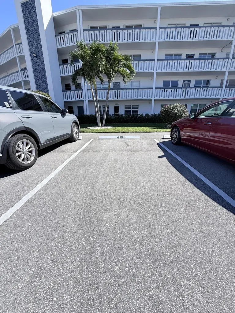 4108 Oakridge V Deerfield Beach FL 33442