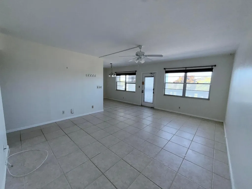 4108 Oakridge V Deerfield Beach FL 33442