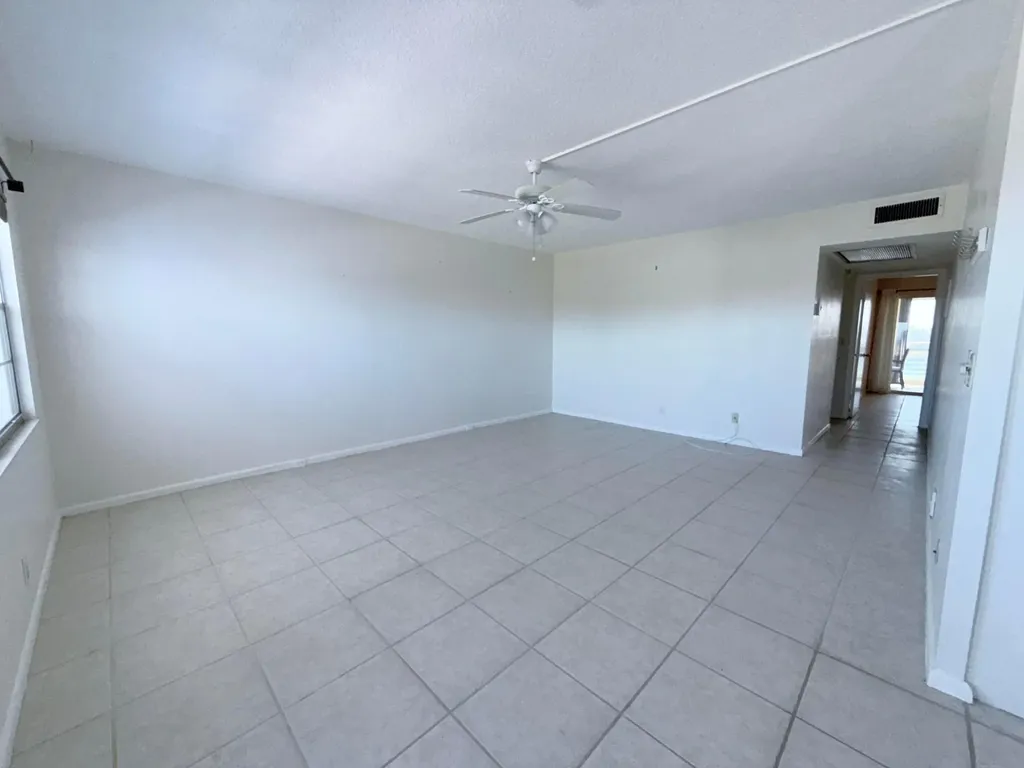 4108 Oakridge V Deerfield Beach FL 33442
