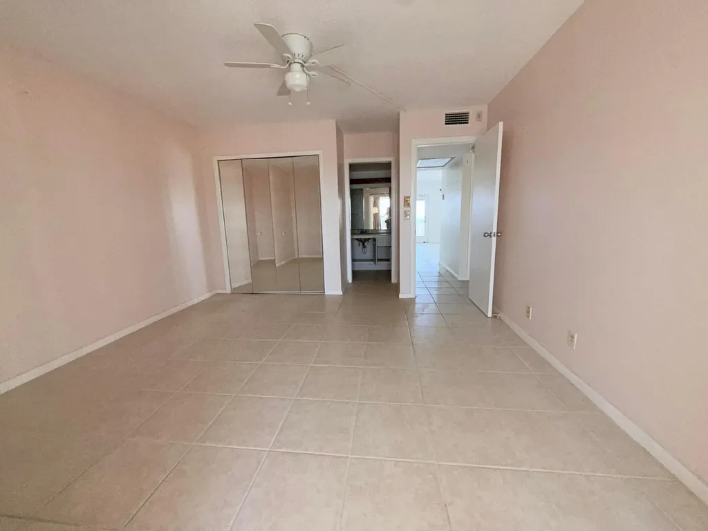 4108 Oakridge V Deerfield Beach FL 33442